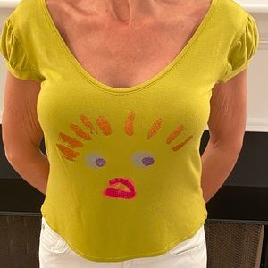 Louise della Decorative Top